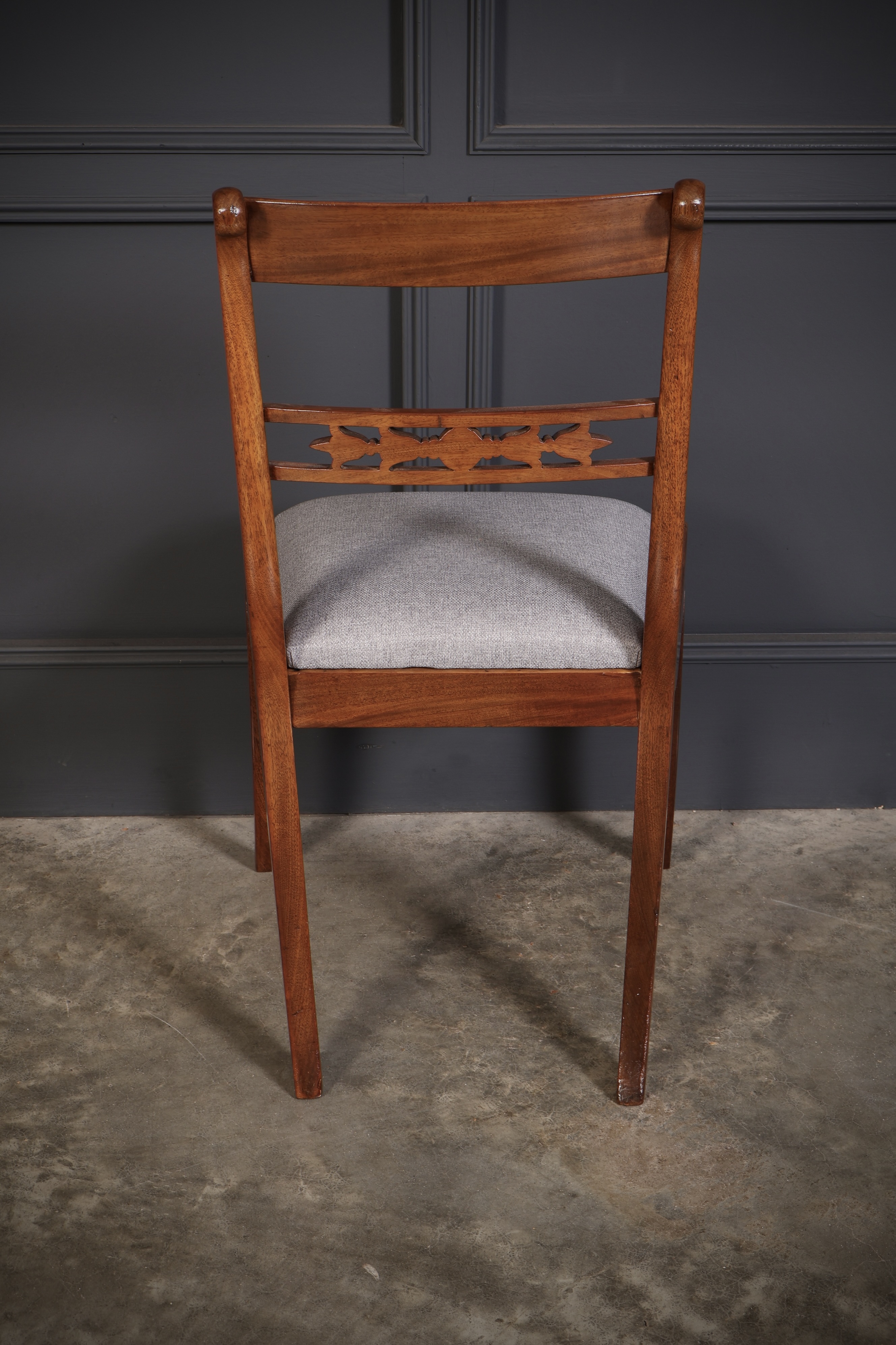 Set of 14 Regency Mahogany Bar Back Dining Chairs Antique dining chairs Antique Chairs 16